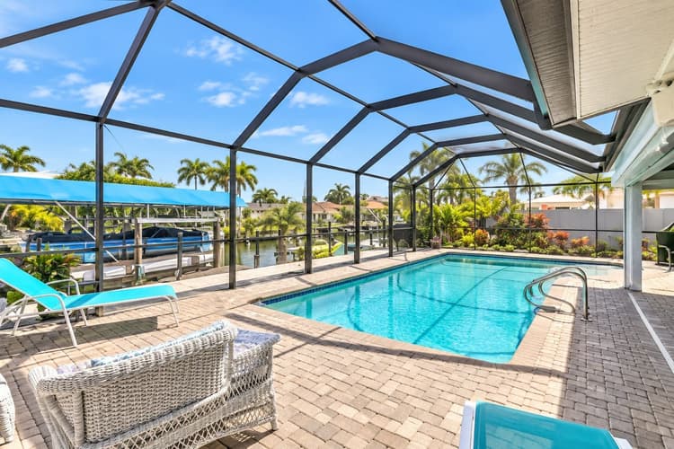 Coastal Canal Cottage photo 5